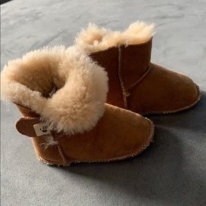 BearPaw infant winter boots